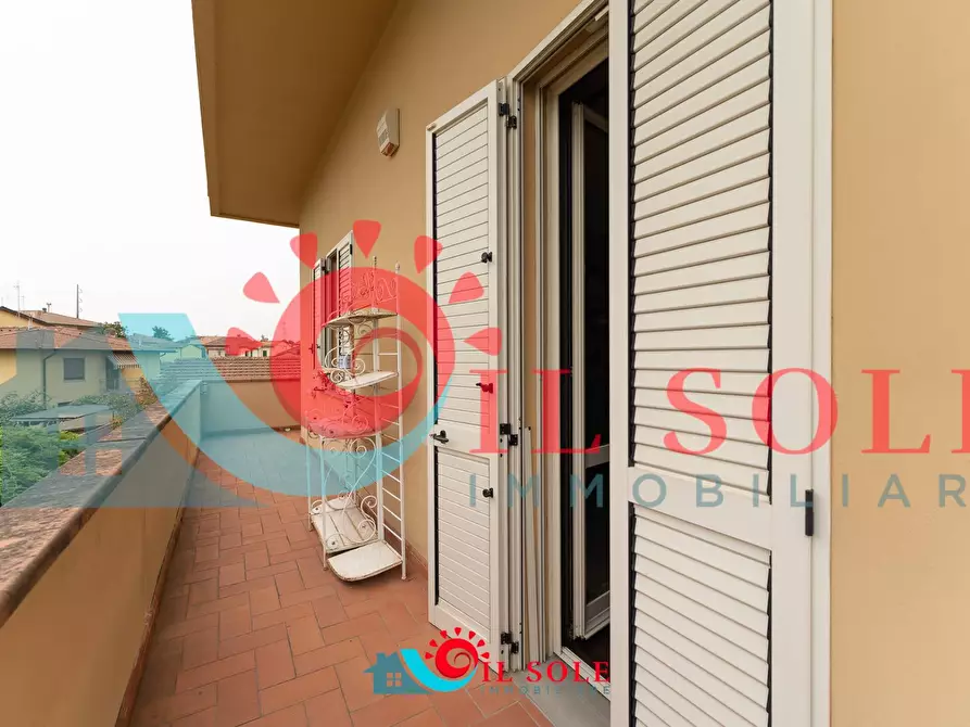 Immagine 50 di Villa in vendita  a Pisa