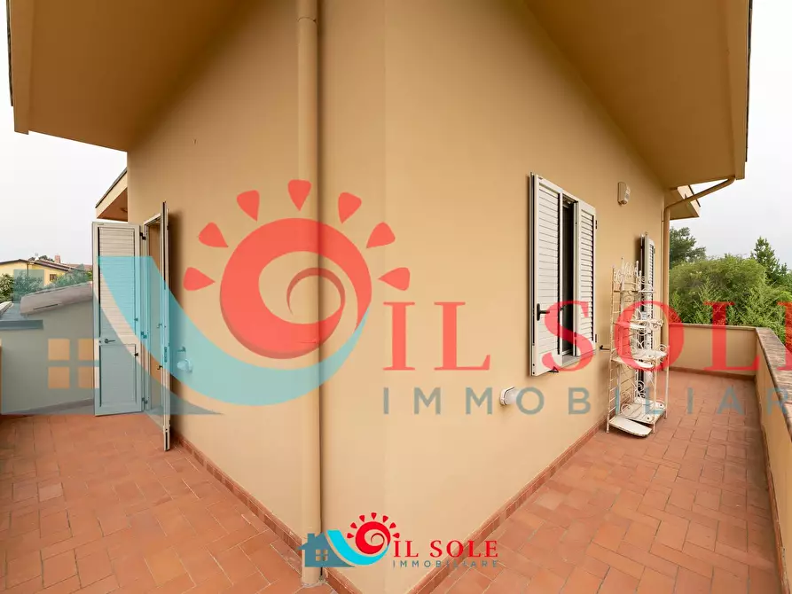 Immagine 60 di Villa in vendita  a Pisa