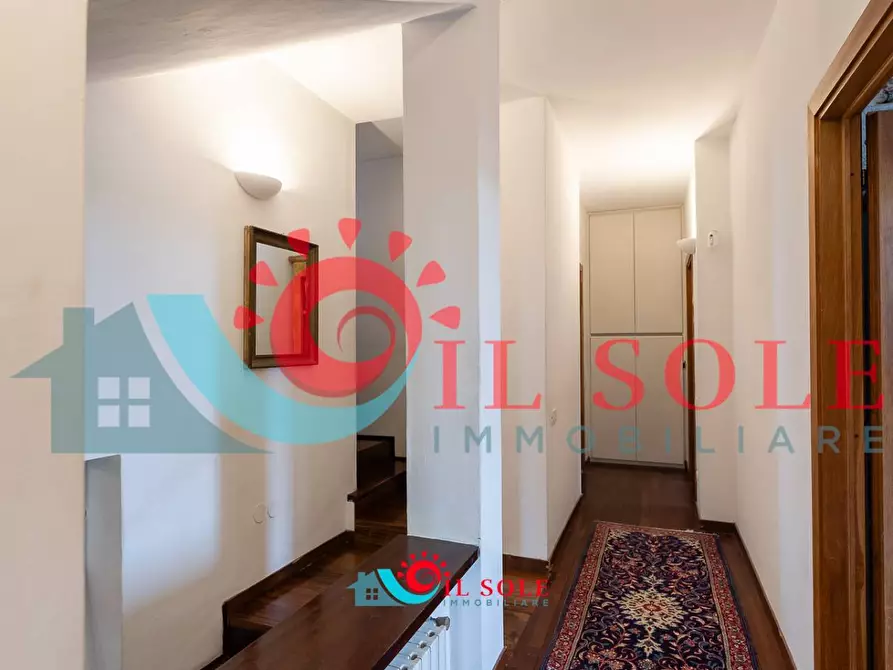 Immagine 51 di Villa in vendita  a Pisa