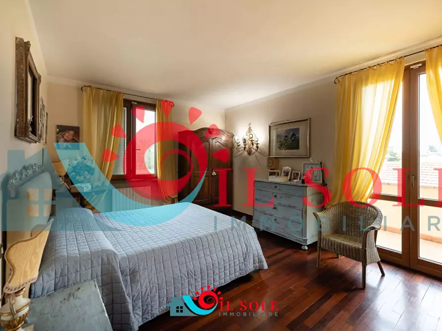 Immagine 47 di Villa in vendita  a Pisa