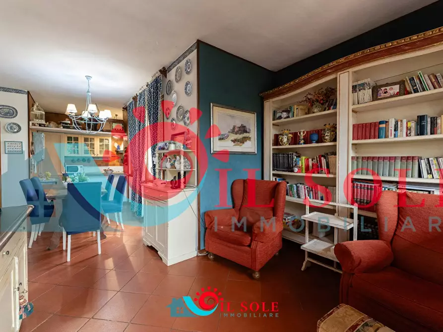 Immagine 14 di Villa in vendita  a Pisa