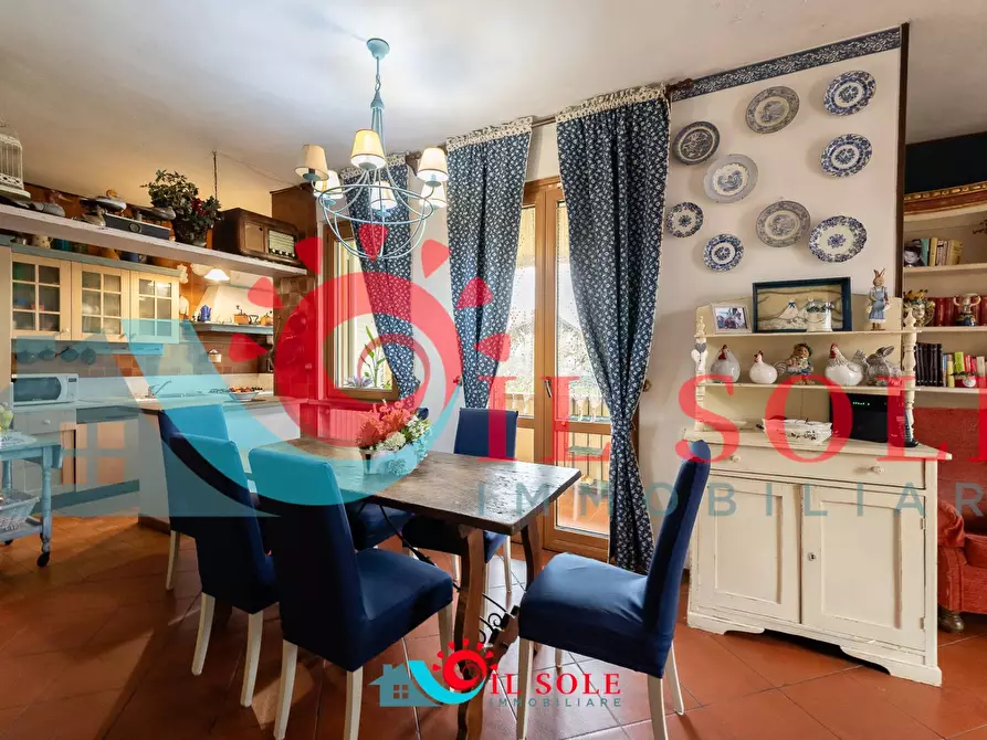 Immagine 18 di Villa in vendita  a Pisa