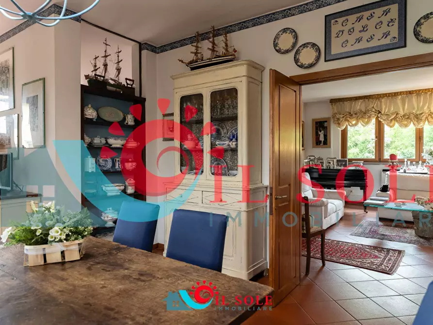 Immagine 22 di Villa in vendita  a Pisa