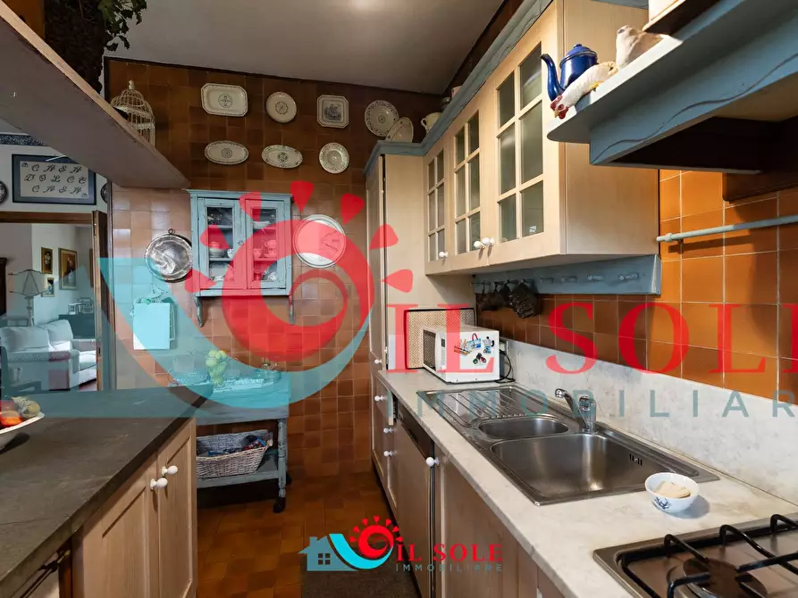 Immagine 24 di Villa in vendita  a Pisa