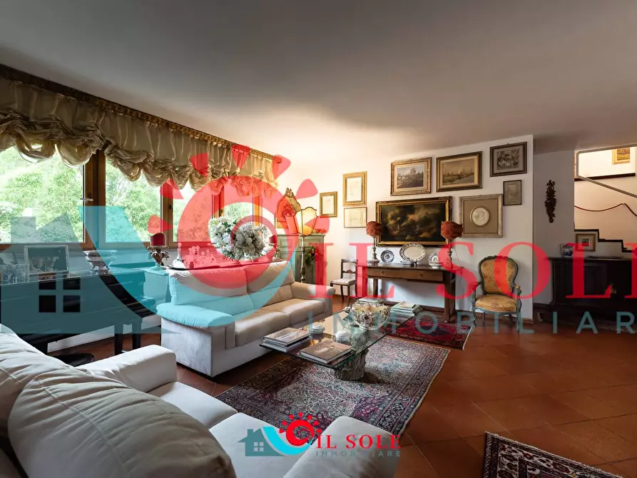 Immagine 27 di Villa in vendita  a Pisa