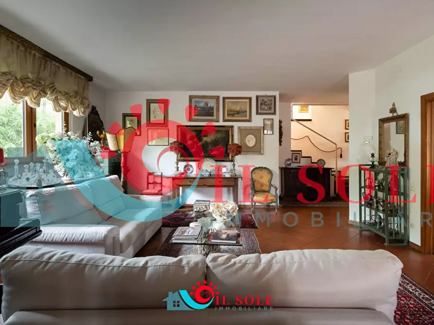 Immagine 29 di Villa in vendita  a Pisa