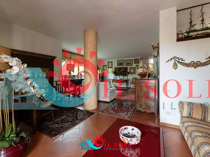 Immagine 35 di Villa in vendita  a Pisa