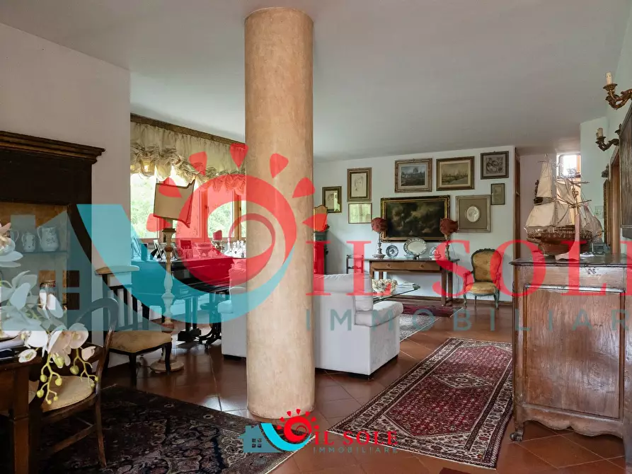 Immagine 33 di Villa in vendita  a Pisa