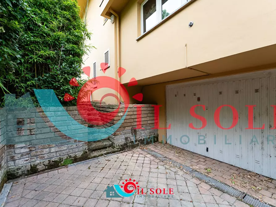 Immagine 82 di Villa in vendita  a Pisa