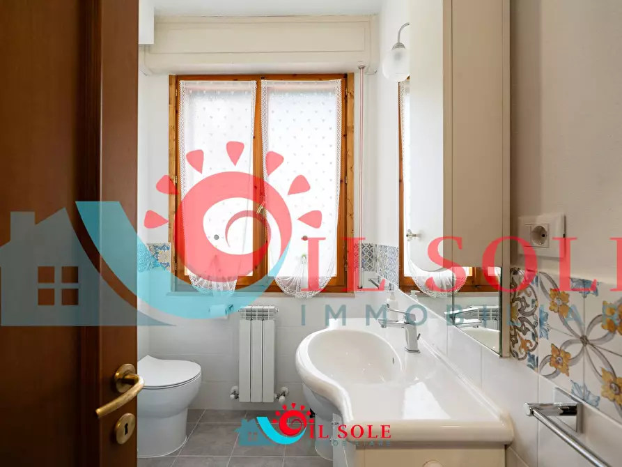 Immagine 17 di Appartamento in affitto  a Pisa