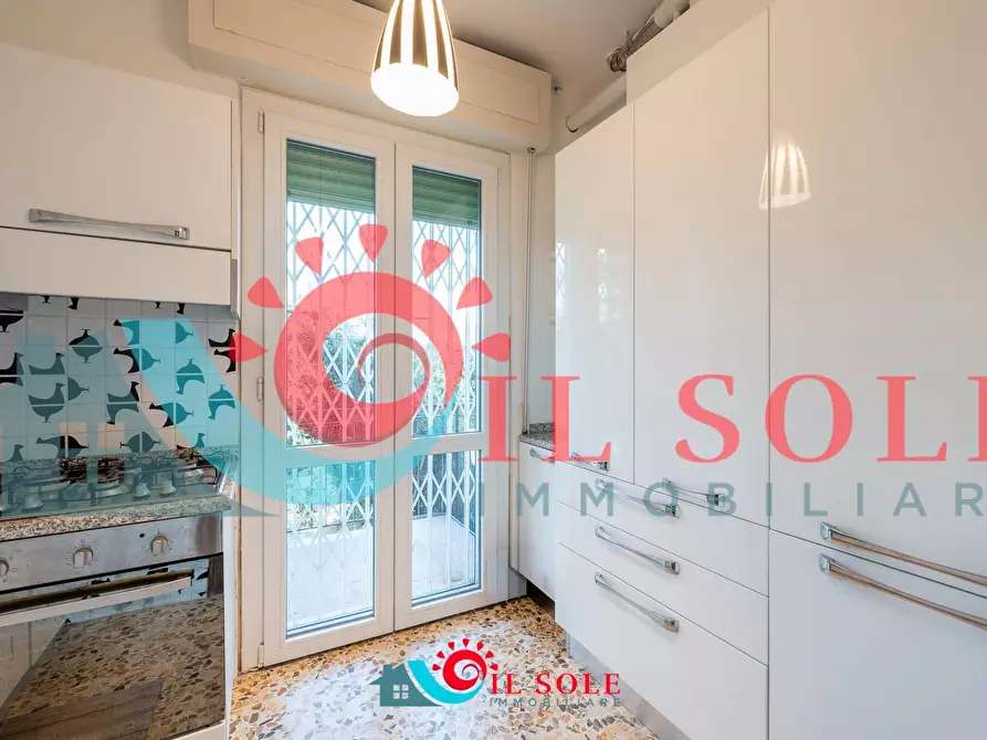 Immagine 7 di Appartamento in affitto  a Pisa