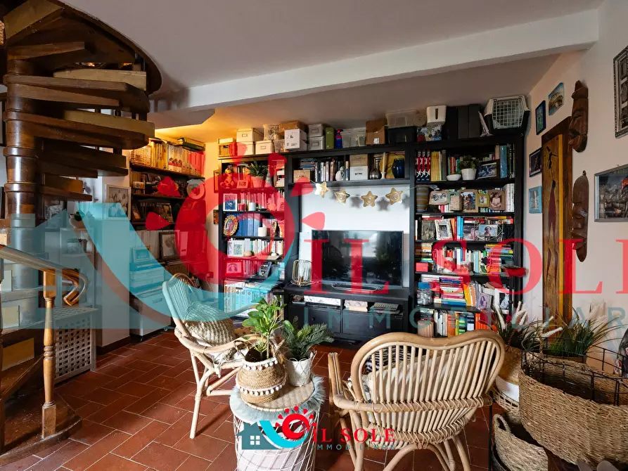 Immagine 9 di Appartamento in vendita  a Pisa