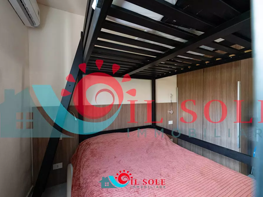 Immagine 13 di Appartamento in vendita  a Pisa