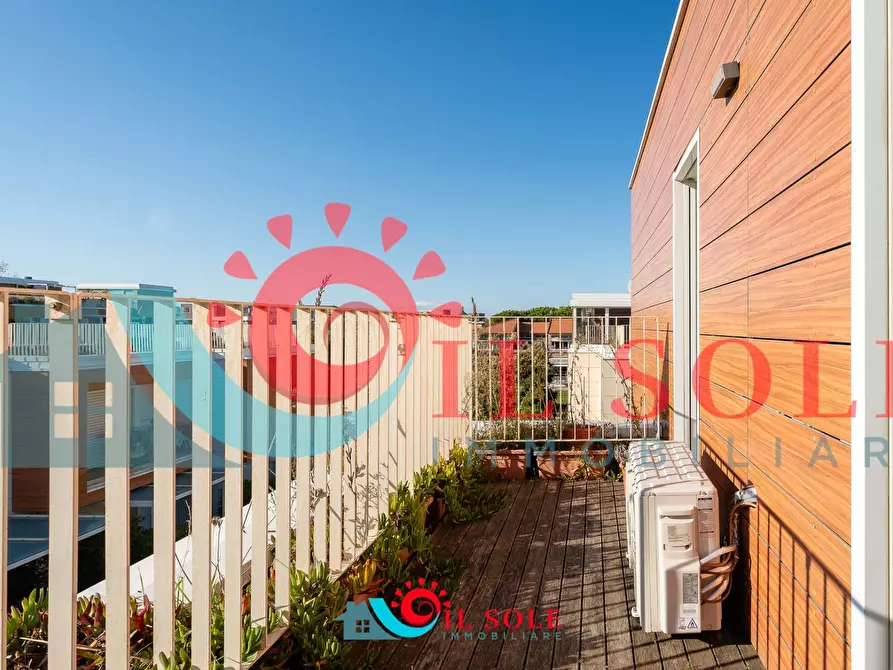 Immagine 16 di Appartamento in vendita  a Pisa