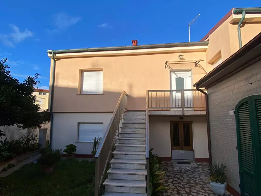 Immagine 6 di Appartamento in affitto  a Pisa