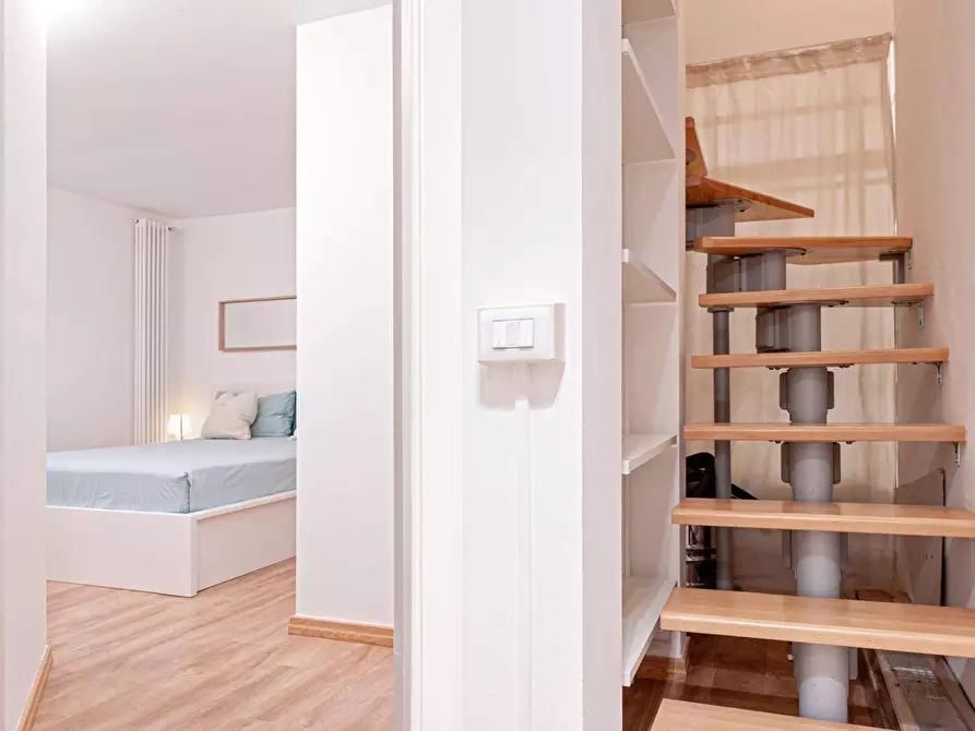 Immagine 10 di Appartamento in affitto  a Pisa