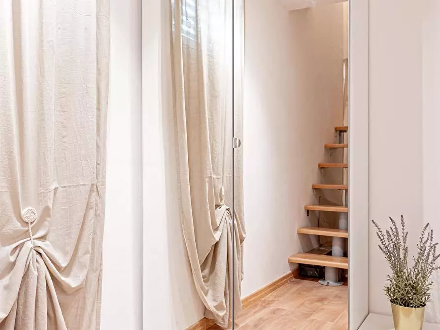 Immagine 13 di Appartamento in affitto  a Pisa