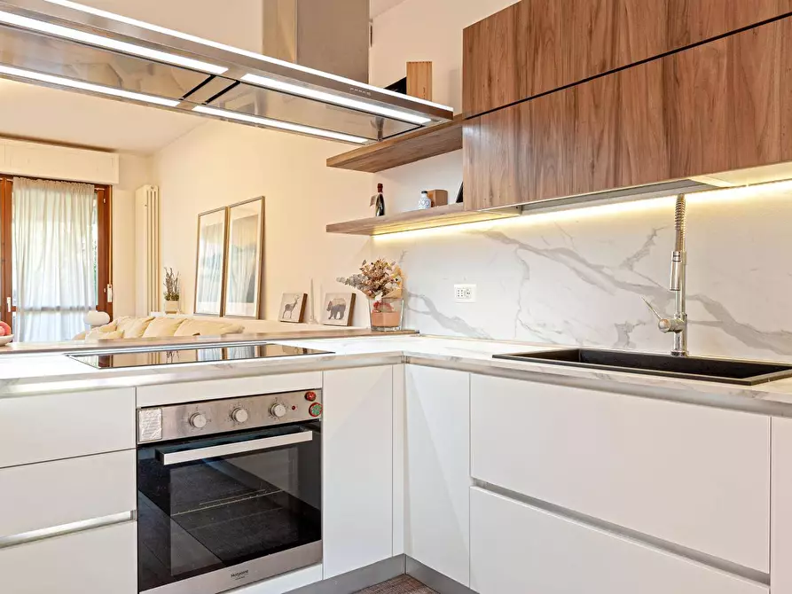 Immagine 7 di Appartamento in affitto  a Pisa