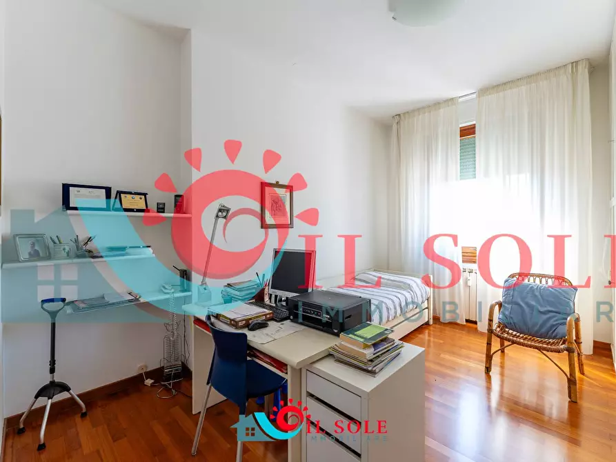 Immagine 40 di Appartamento in vendita  a Livorno