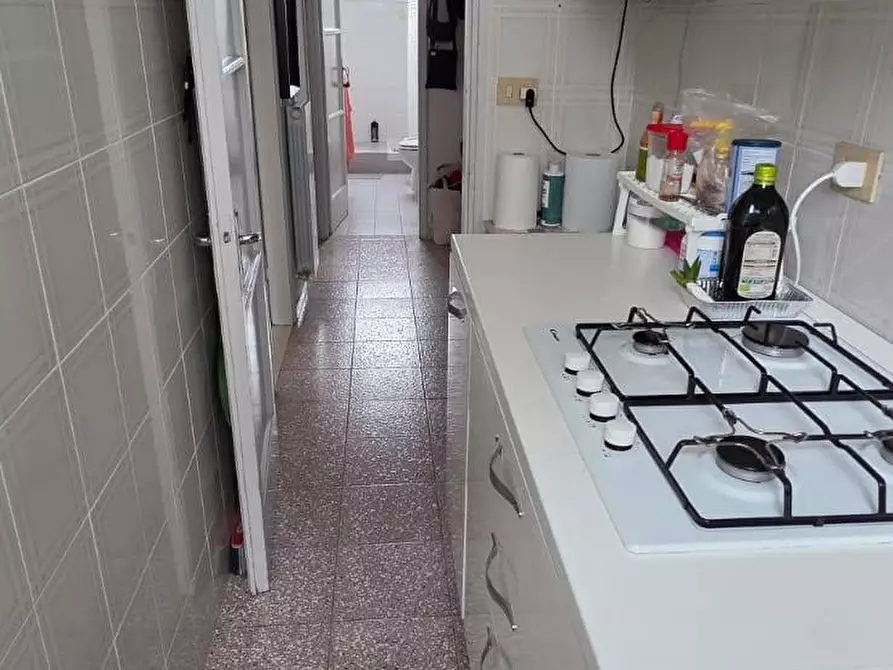 Immagine 5 di Appartamento in affitto  a Pisa