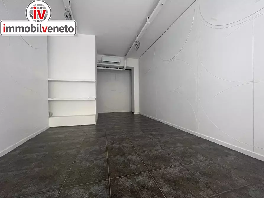 Immagine 38 di Attività commerciale in affitto  in VIA ROMA 52 a Alonte