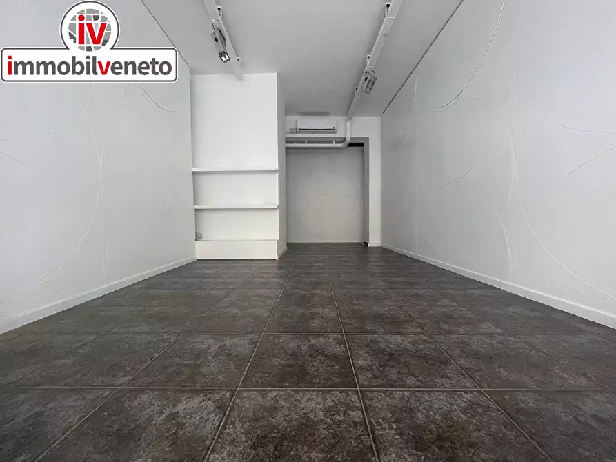 Immagine 61 di Attività commerciale in affitto  in VIA ROMA 52 a Alonte