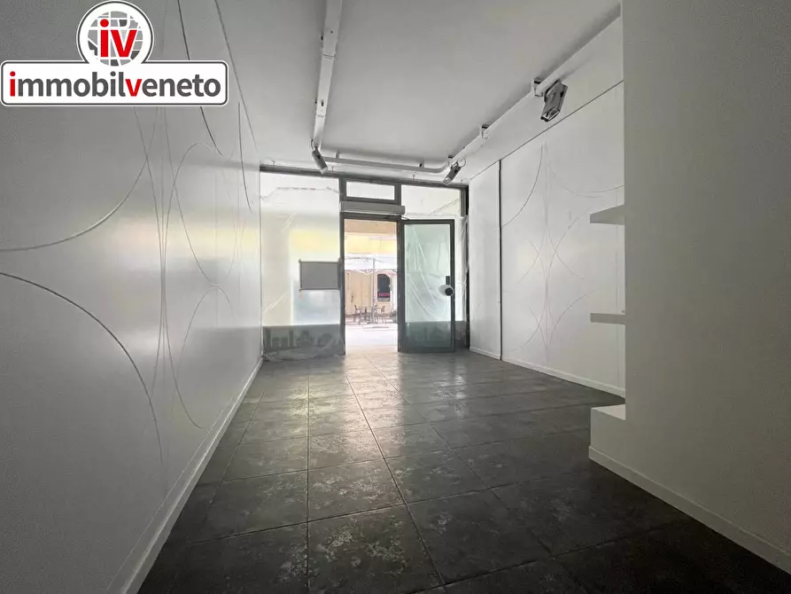 Immagine 65 di Attività commerciale in affitto  in VIA ROMA 52 a Alonte