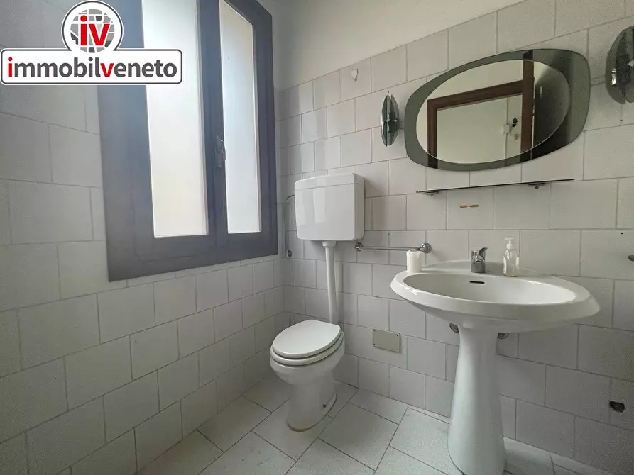 Immagine 83 di Attività commerciale in affitto  in VIA ROMA 52 a Alonte