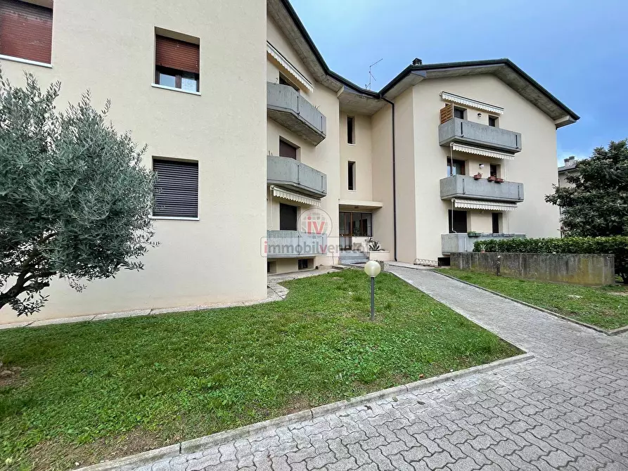 Immagine 1 di Appartamento in vendita  in VIA ROMA 52 a Alonte