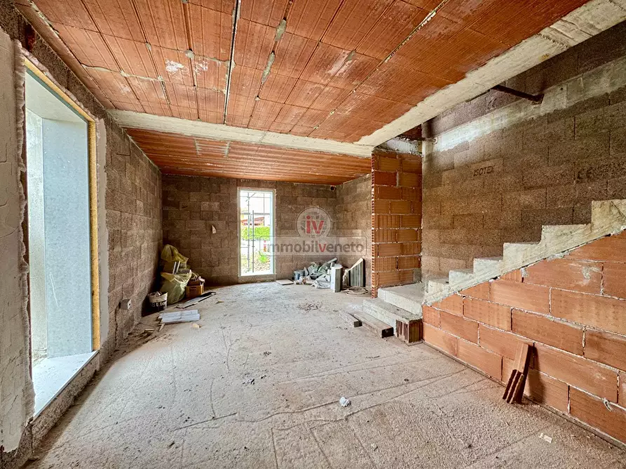 Immagine 5 di Casa semindipendente in vendita  in VIA MADONNA MONTE BERICO a Agugliaro