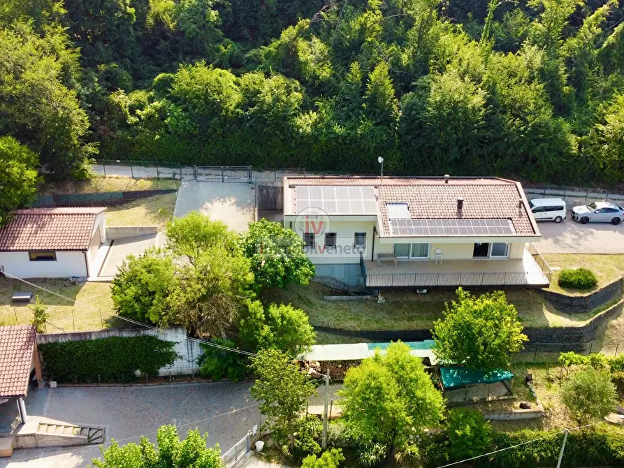 Immagine 2 di Casa indipendente in vendita  in VIA GROTTE a Brendola