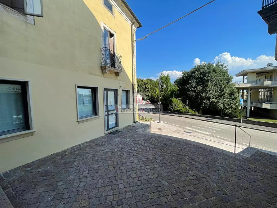 Immagine 2 di Negozio in affitto  in VIA IV NOVEMBRE a Brendola