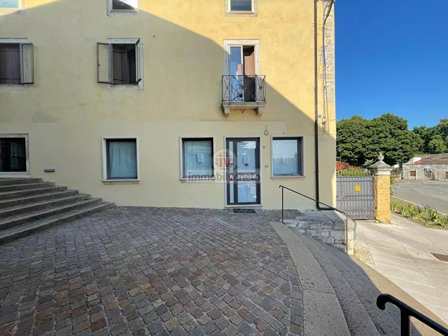 Immagine 3 di Negozio in affitto  in VIA IV NOVEMBRE a Brendola