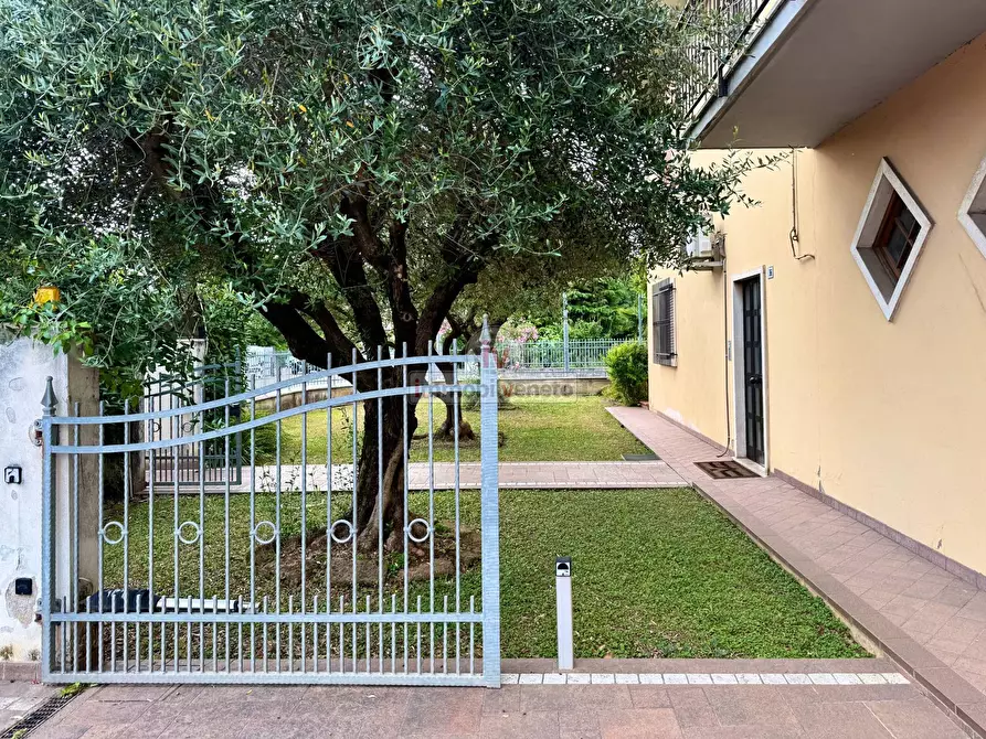 Immagine 11 di Casa indipendente in vendita  in VIA CANTARELLA a Brendola