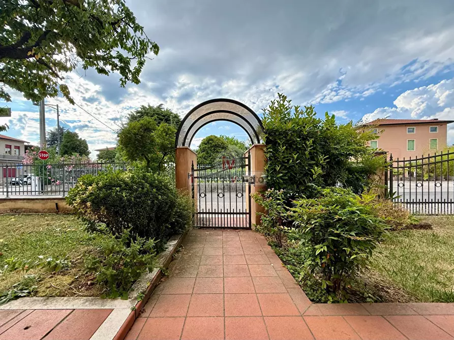 Immagine 3 di Casa indipendente in vendita  in VIA CANTARELLA a Brendola