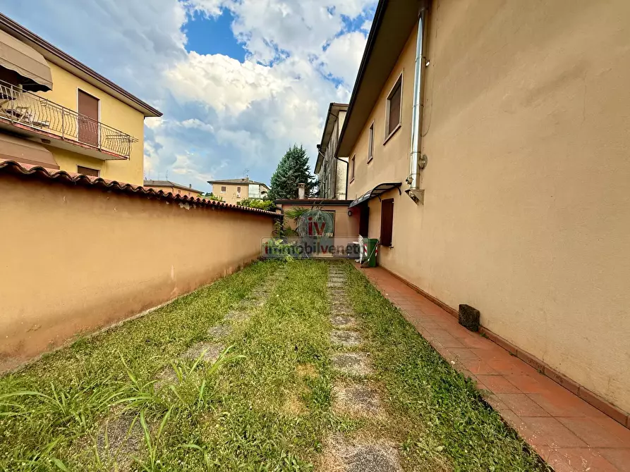 Immagine 17 di Casa indipendente in vendita  in VIA CANTARELLA a Brendola