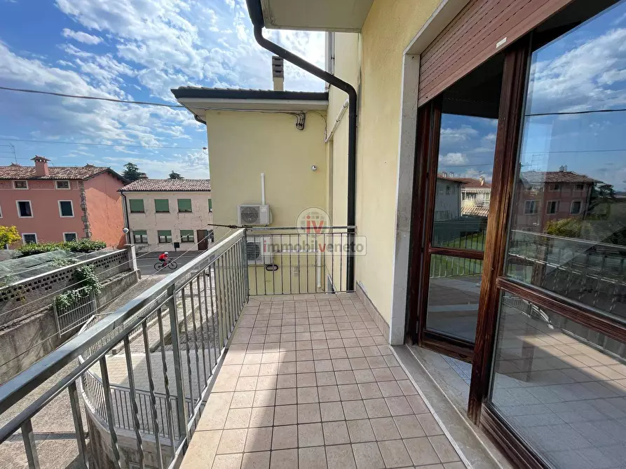 Immagine 7 di Appartamento in vendita  in VIA MONTE GRAPPA a Montebello Vicentino