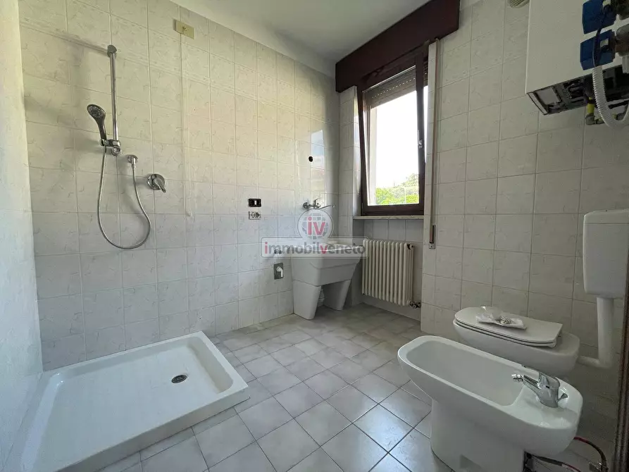 Immagine 9 di Appartamento in vendita  in VIA MONTE GRAPPA a Montebello Vicentino