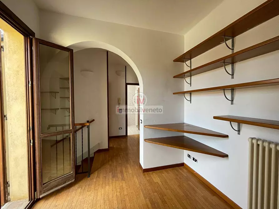 Immagine 14 di Appartamento in vendita  in VIA MONTE GRAPPA a Montebello Vicentino