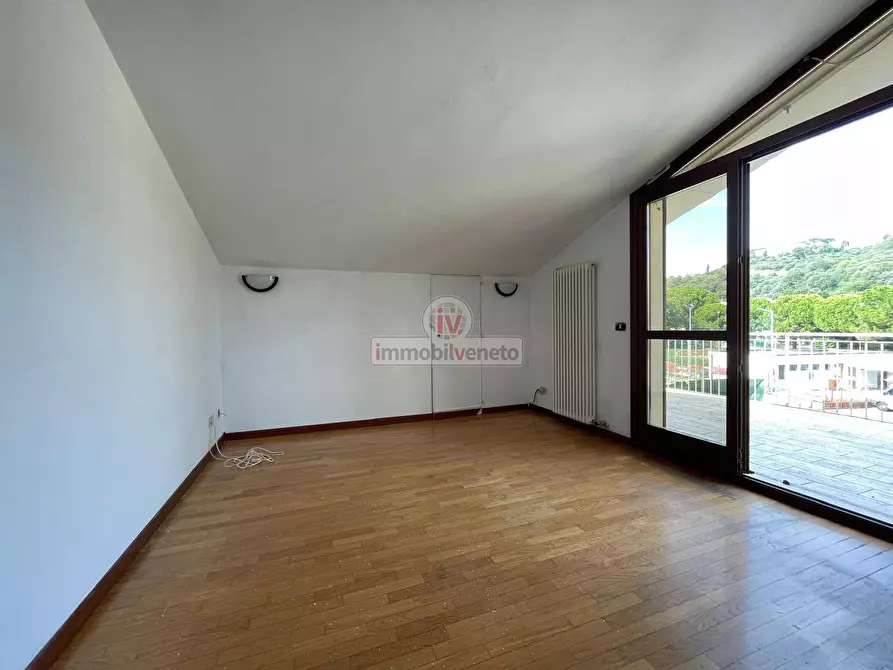 Immagine 17 di Appartamento in vendita  in VIA MONTE GRAPPA a Montebello Vicentino