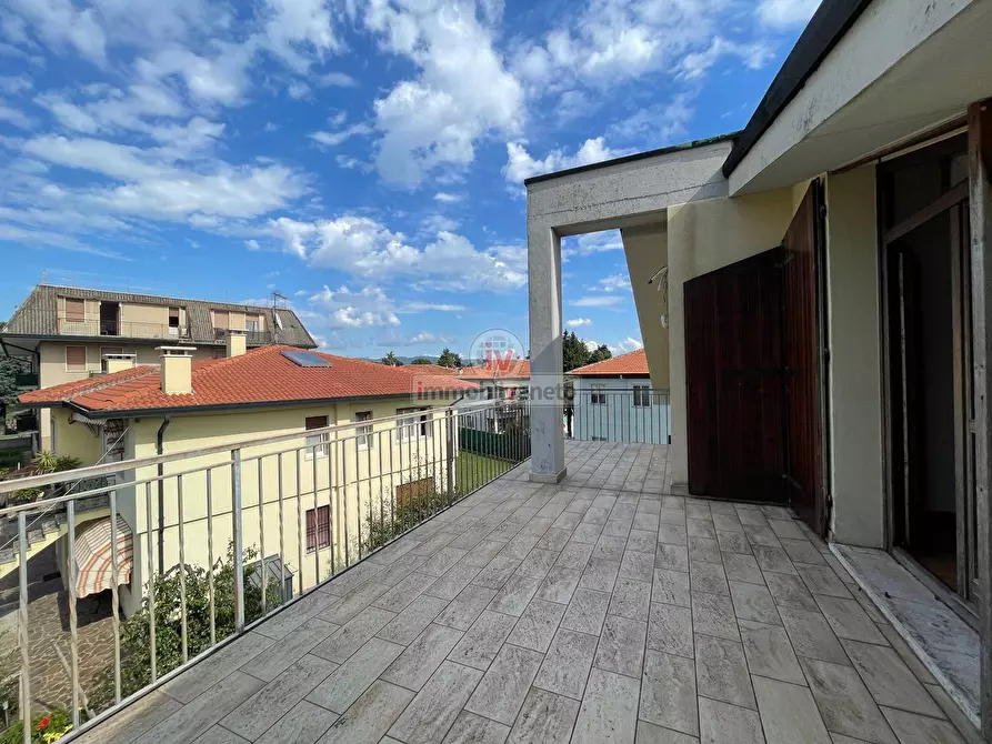 Immagine 20 di Appartamento in vendita  in VIA MONTE GRAPPA a Montebello Vicentino