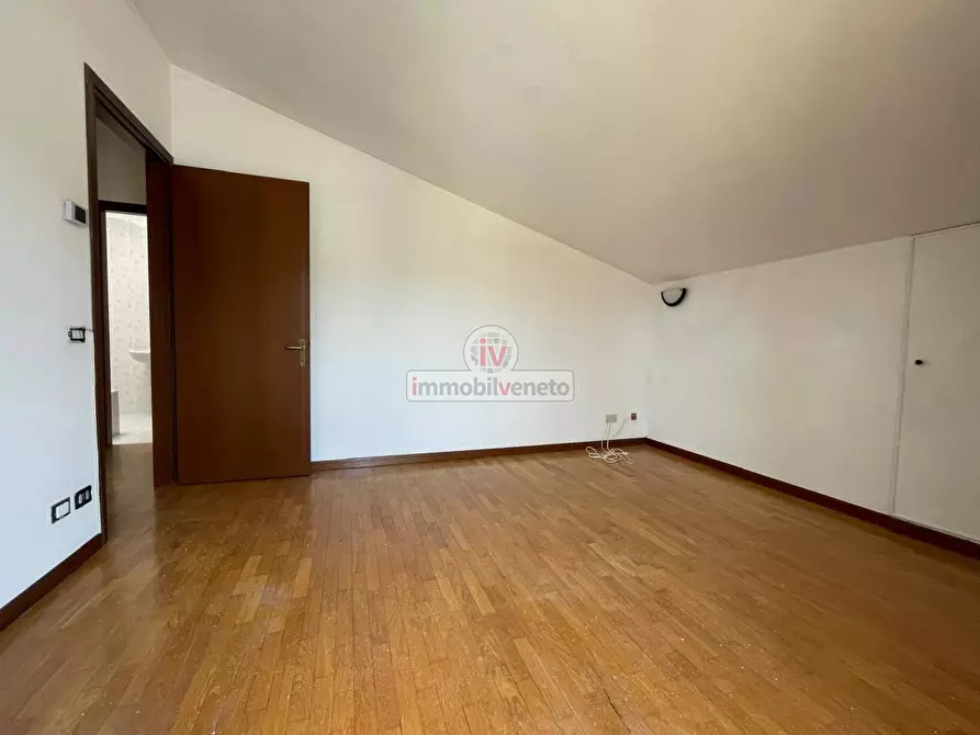 Immagine 22 di Appartamento in vendita  in VIA MONTE GRAPPA a Montebello Vicentino