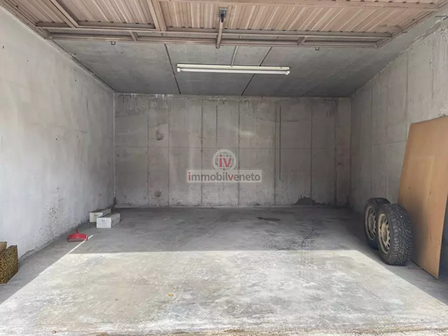 Immagine 30 di Appartamento in vendita  in VIA MONTE GRAPPA a Montebello Vicentino