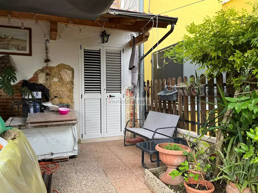 Immagine 2 di Casa semindipendente in vendita  in VIA TURATI a Alonte