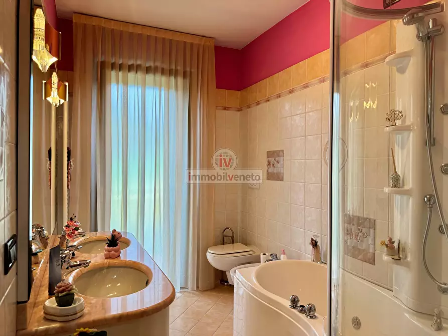 Immagine 26 di Casa semindipendente in vendita  in VIA DELL'AREONAUTICA a Bolzano Vicentino