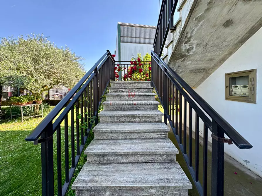 Immagine 10 di Capannone industriale in affitto  in VIA STAZIONE 100 a Arcole