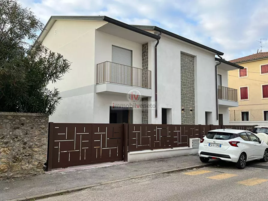 Immagine 2 di Casa semindipendente in vendita  in VIA ROMA 52 a Alonte