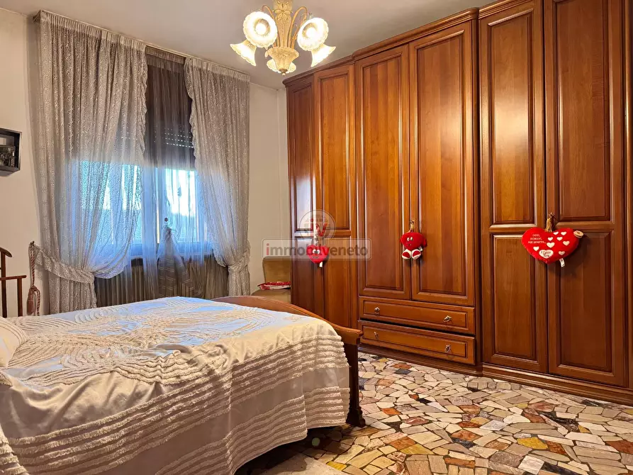 Immagine 20 di Appartamento in vendita  in Via Giarette a Montecchio Maggiore