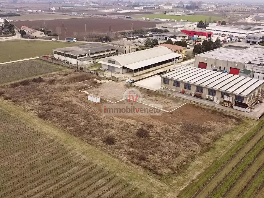Immagine 4 di Terreno residenziale in vendita  in VIA DEL LAVORO a Montebello Vicentino