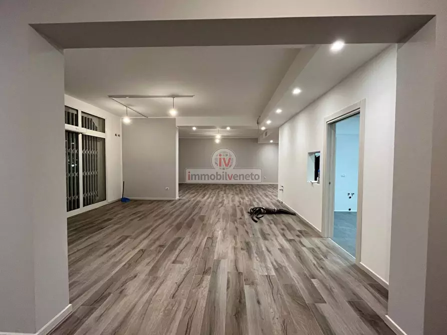 Immagine 6 di Attività commerciale in affitto  in VIA VENETO a Brendola